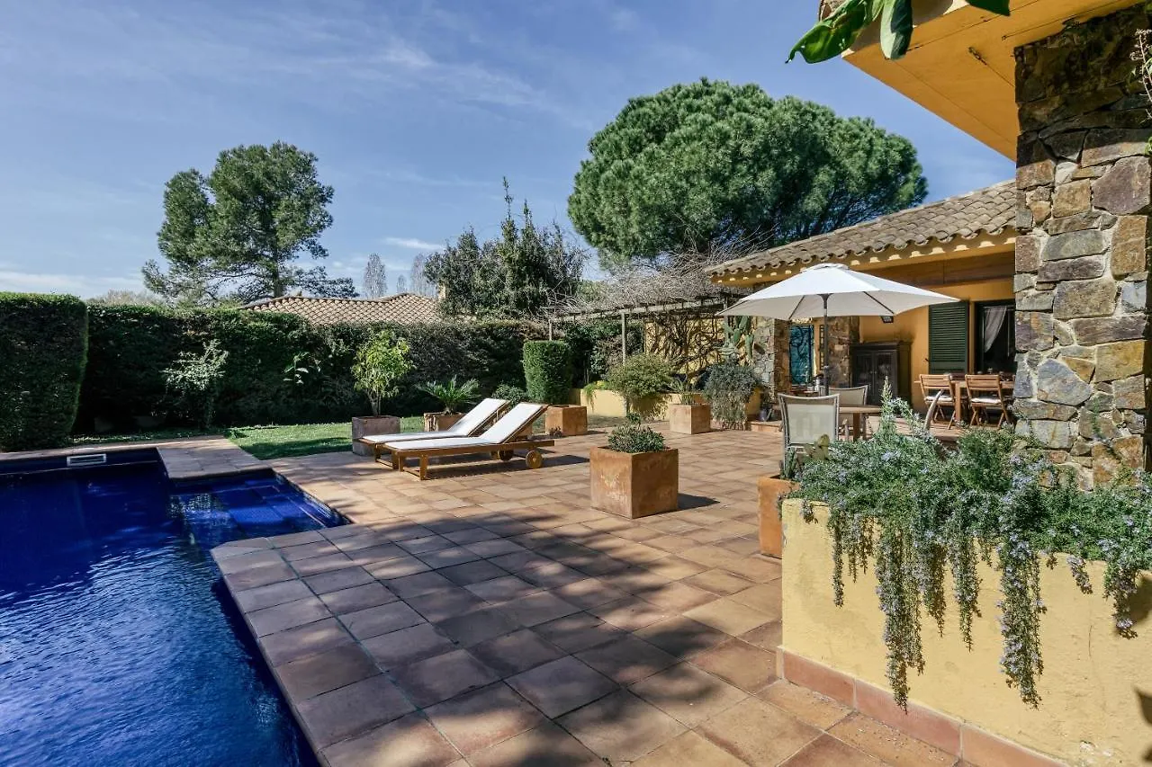 Villa Maria Navata Spain