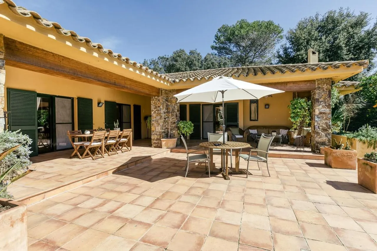 Villa Maria Navata Spain